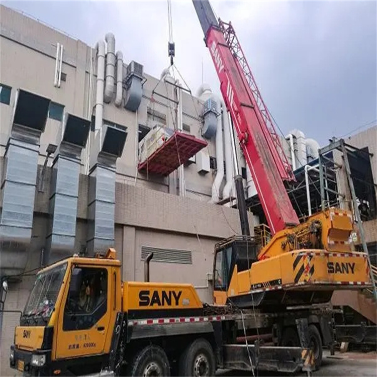 蒋湖农场租赁大型汽车吊，助力工程项目高效进行