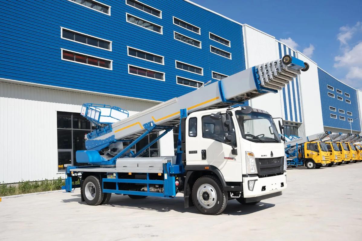 蒋湖农场出租云梯车高空作业车 建筑垃圾搬运